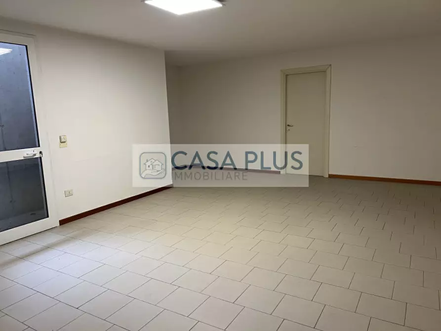 Immagine 10 di Ufficio in affitto  a Cittadella
