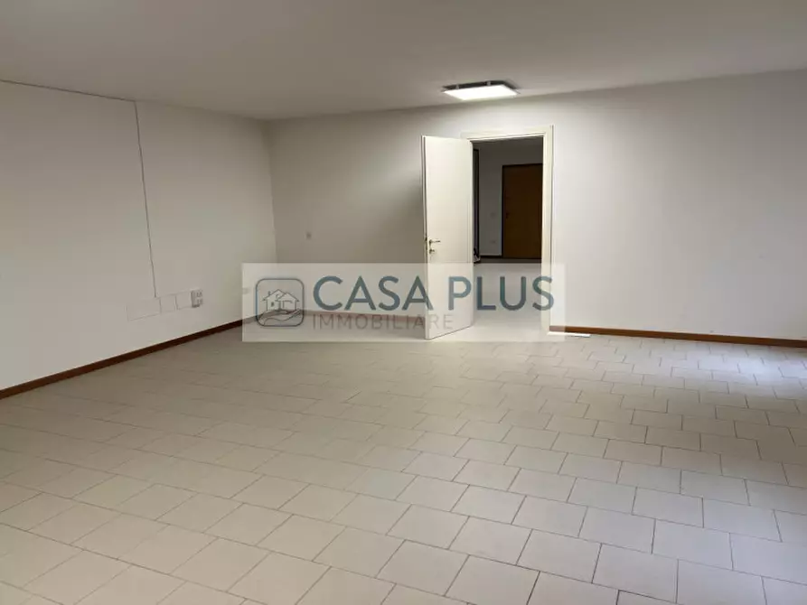 Immagine 12 di Ufficio in affitto  a Cittadella