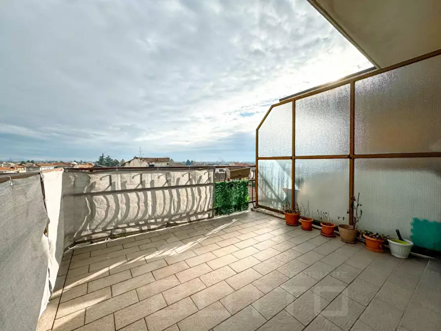 Immagine 2 di Appartamento in vendita  in VIA UGO FOSCOLO 9 a Bellinzago Novarese