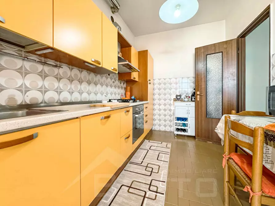 Immagine 9 di Appartamento in vendita  in VIA UGO FOSCOLO 9 a Bellinzago Novarese