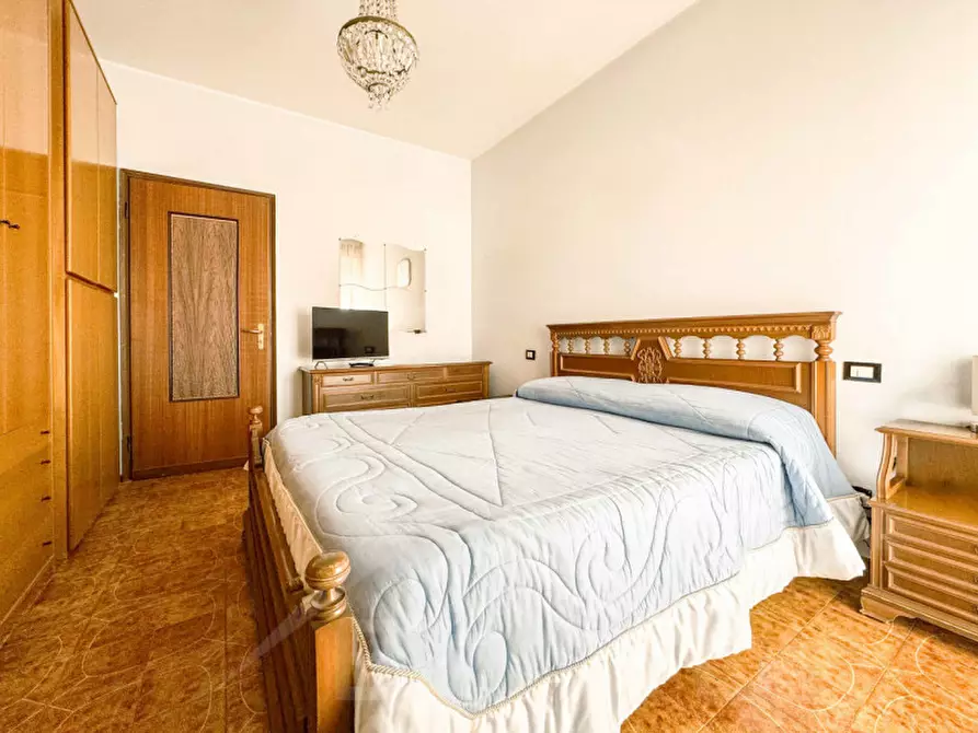 Immagine 11 di Appartamento in vendita  in VIA UGO FOSCOLO 9 a Bellinzago Novarese