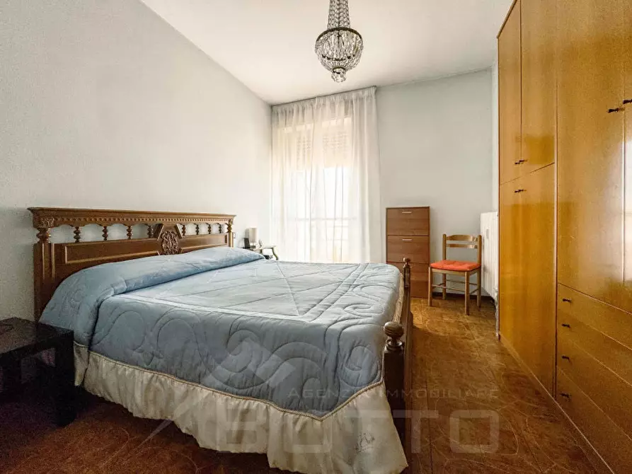 Immagine 12 di Appartamento in vendita  in VIA UGO FOSCOLO 9 a Bellinzago Novarese