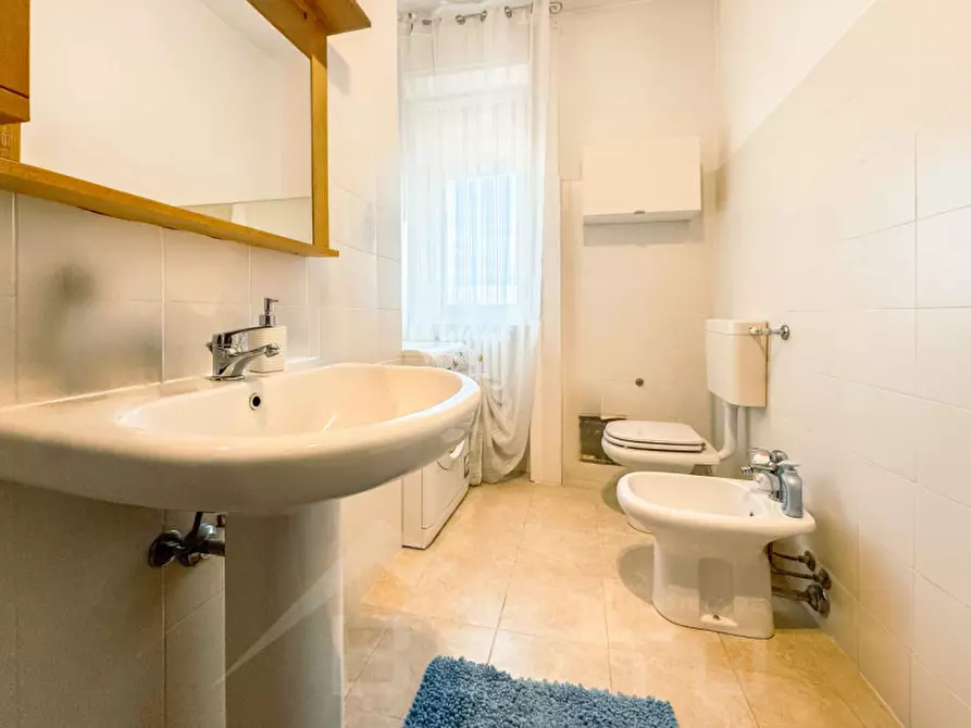 Immagine 13 di Appartamento in vendita  in VIA UGO FOSCOLO 9 a Bellinzago Novarese