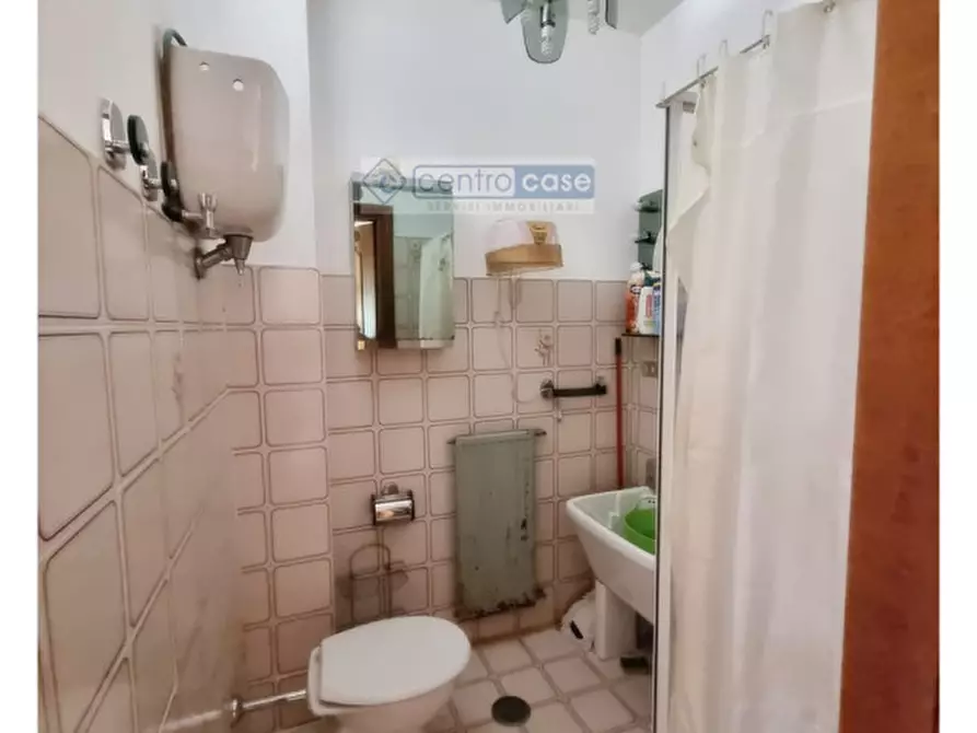 Immagine 22 di Appartamento in vendita  in viale america a Gaeta