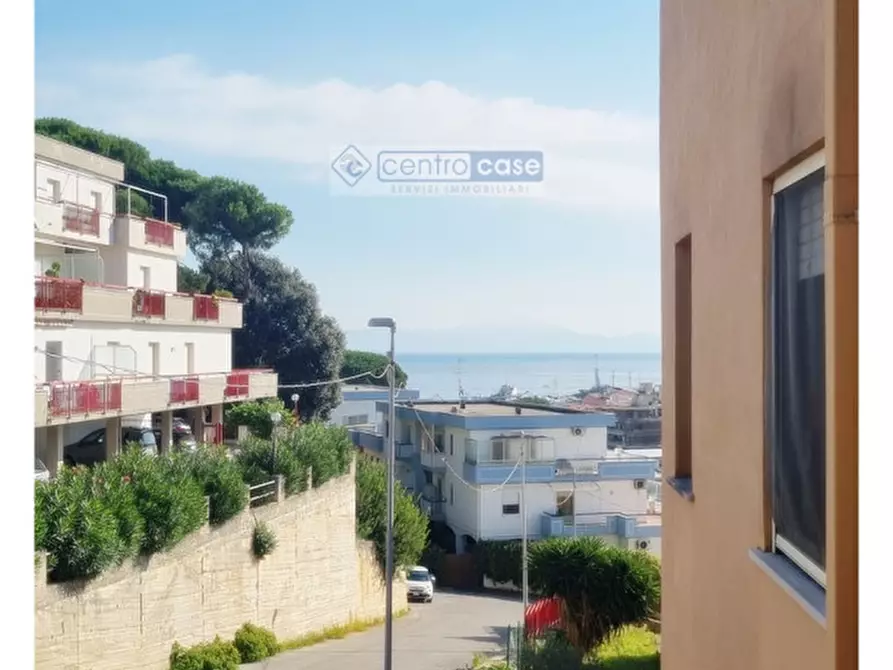Immagine 23 di Appartamento in vendita  in viale america a Gaeta