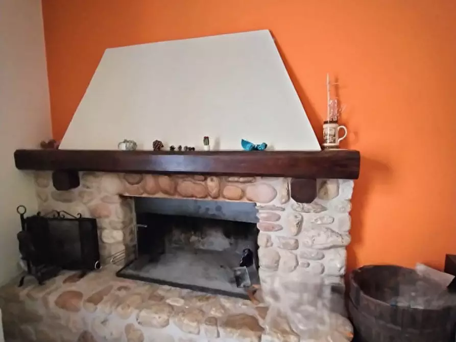 Immagine 4 di Appartamento in vendita  in Via del mattatoio a Arrone