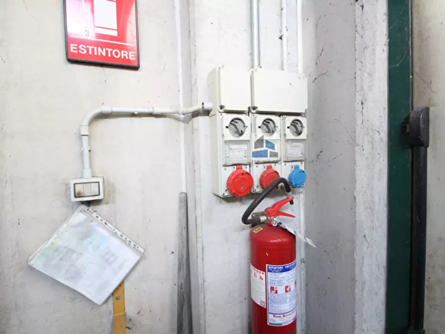 Immagine 13 di Capannone industriale in vendita  in via xx settembre a Campagna Lupia