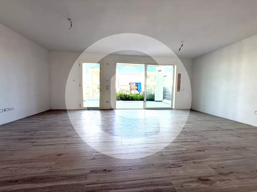 Immagine 7 di Casa trifamiliare in vendita  a Santa Giustina In Colle