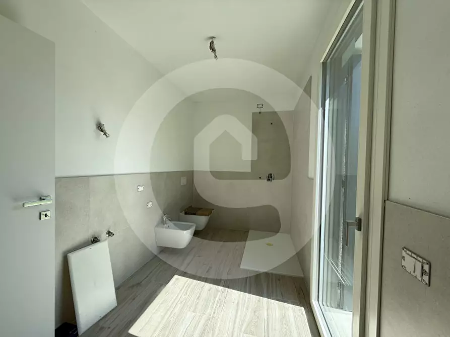 Immagine 10 di Casa trifamiliare in vendita  a Santa Giustina In Colle