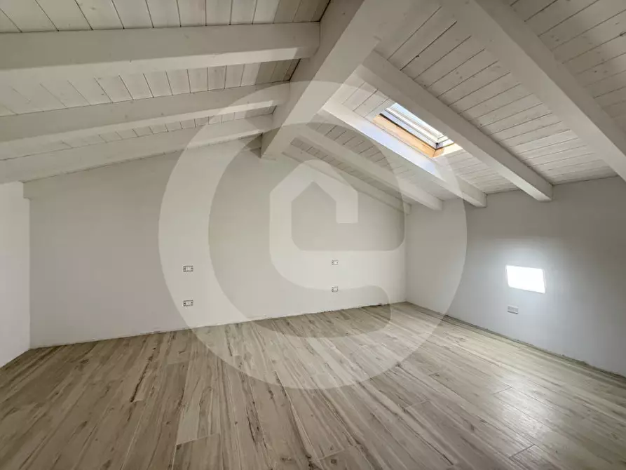 Immagine 11 di Casa trifamiliare in vendita  a Santa Giustina In Colle