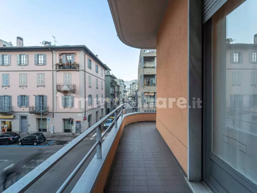 Immagine 1 di Appartamento in vendita  in via Mentana a Como