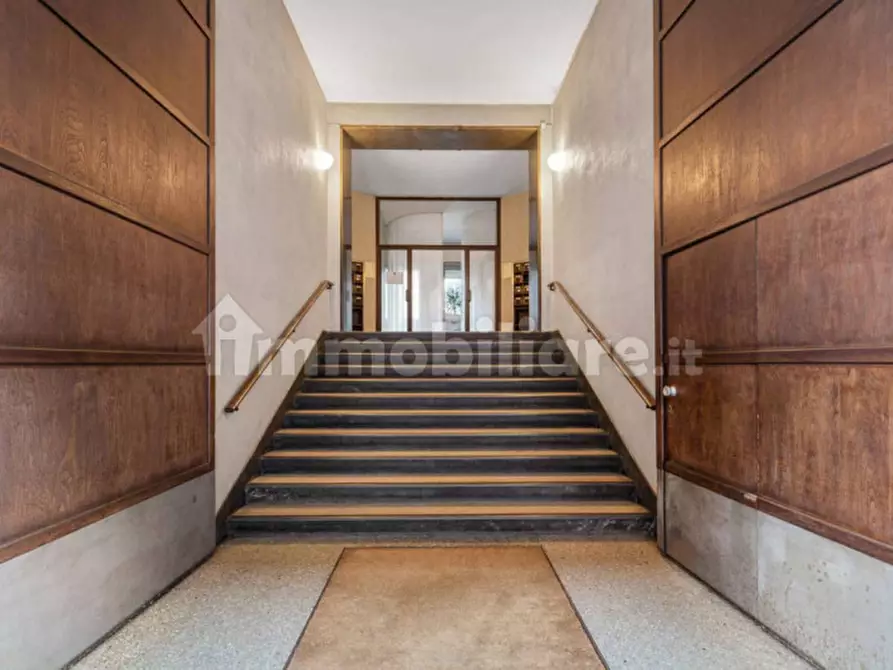 Immagine 7 di Appartamento in vendita  in via Mentana a Como