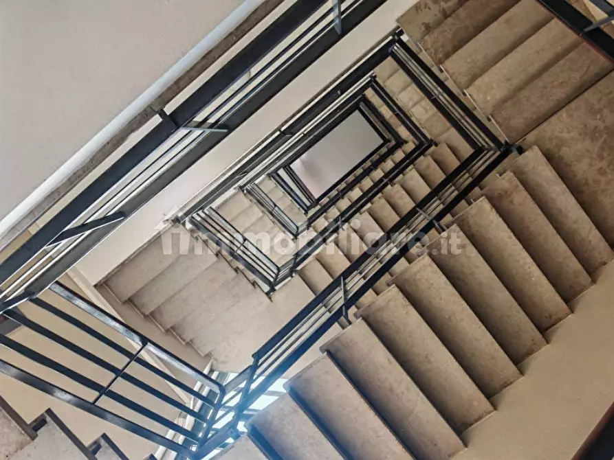 Immagine 10 di Appartamento in vendita  in via Mentana a Como