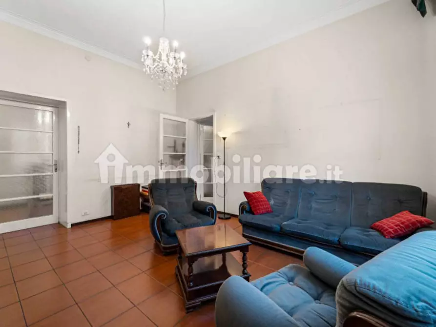 Immagine 14 di Appartamento in vendita  in via Mentana a Como