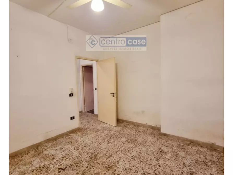 Immagine 7 di Appartamento in vendita  in piazza cavallo a Gaeta