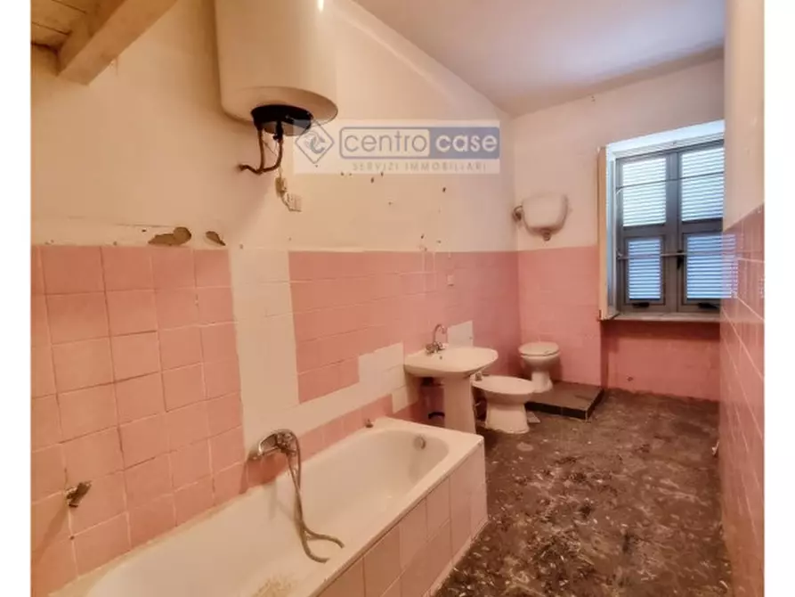 Immagine 8 di Appartamento in vendita  in piazza cavallo a Gaeta