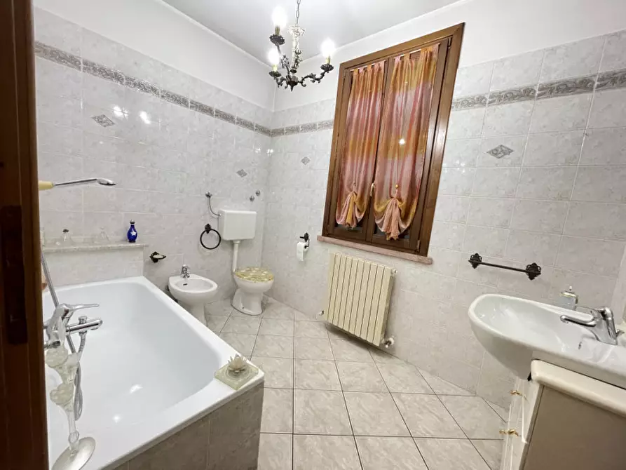 Immagine 29 di Casa indipendente in vendita  a Gonzaga