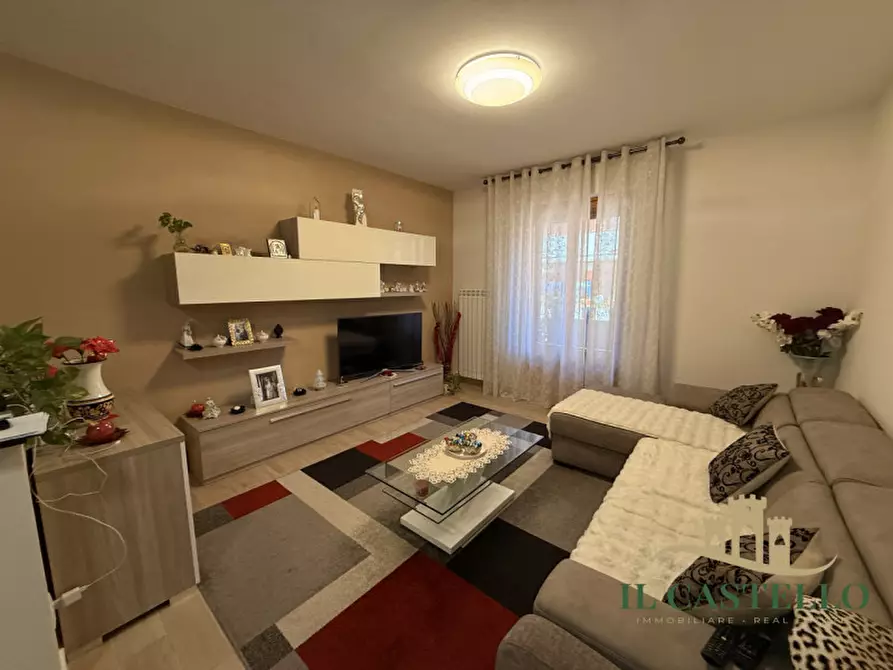 Immagine 1 di Appartamento in vendita  in SILVIO PELLICO a Castiglione Del Lago