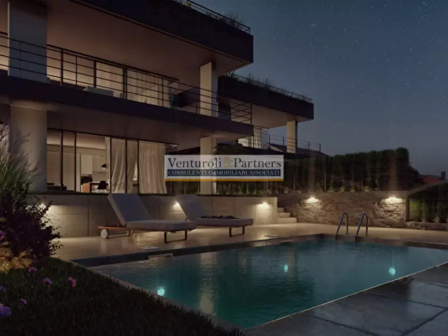 Immagine 2 di Appartamento in vendita  in via della molaria a Manerba Del Garda