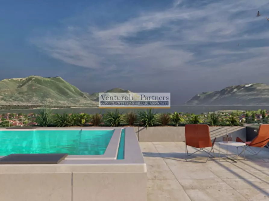 Immagine 9 di Appartamento in vendita  in via della molaria a Manerba Del Garda