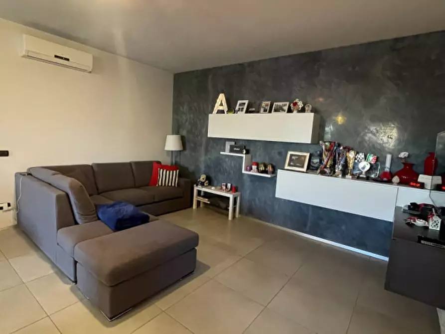 Immagine 2 di Casa trifamiliare in vendita  in via XXV aprile a Legnaro