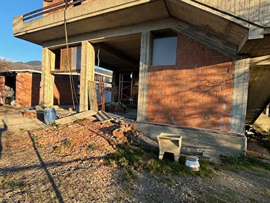 Immagine 8 di Casa indipendente in vendita  a Loro Ciuffenna