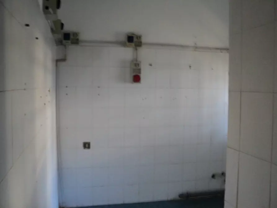 Immagine 23 di Negozio in vendita  in LARGO CARAVAGGIO 35 a Comacchio