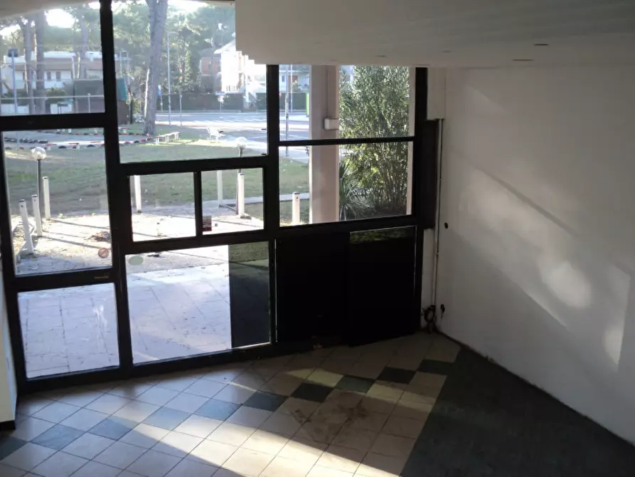 Immagine 30 di Negozio in vendita  in LARGO CARAVAGGIO 35 a Comacchio