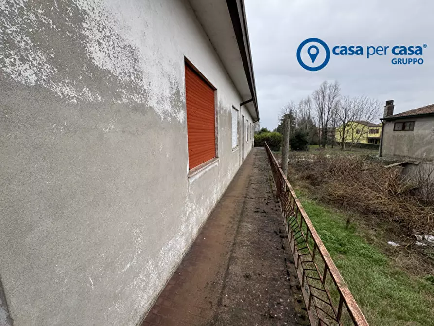 Immagine 27 di Negozio in vendita  in via belfiore 25 a Villanova Del Ghebbo