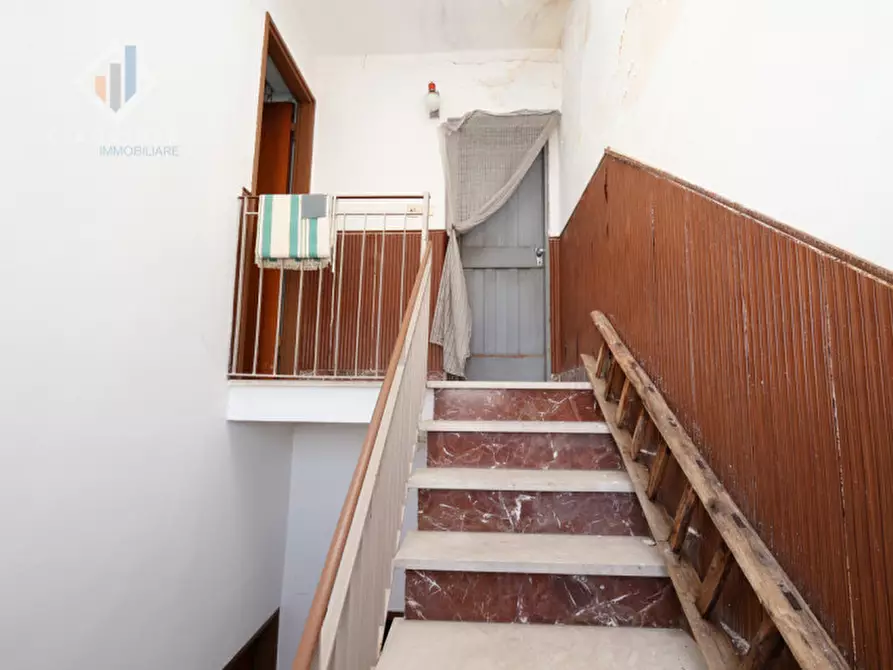 Immagine 10 di Casa indipendente in vendita  in Via Benedetto Croce n. 10 a Palagonia