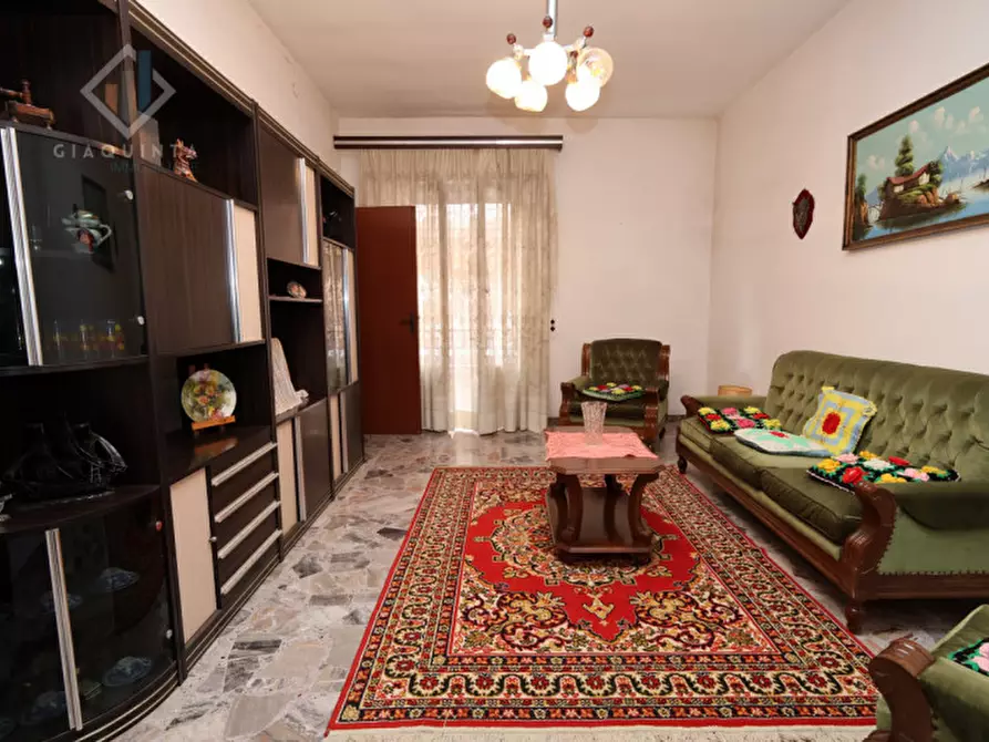 Immagine 2 di Casa indipendente in vendita  in via Cesare Battisti n.82 a Palagonia