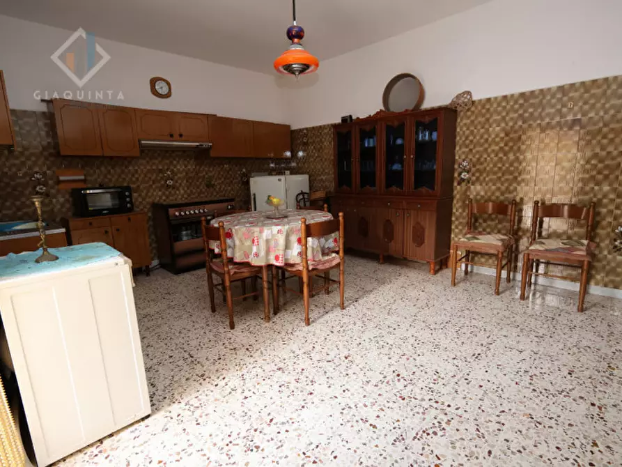 Immagine 7 di Casa indipendente in vendita  in via Cesare Battisti n.82 a Palagonia