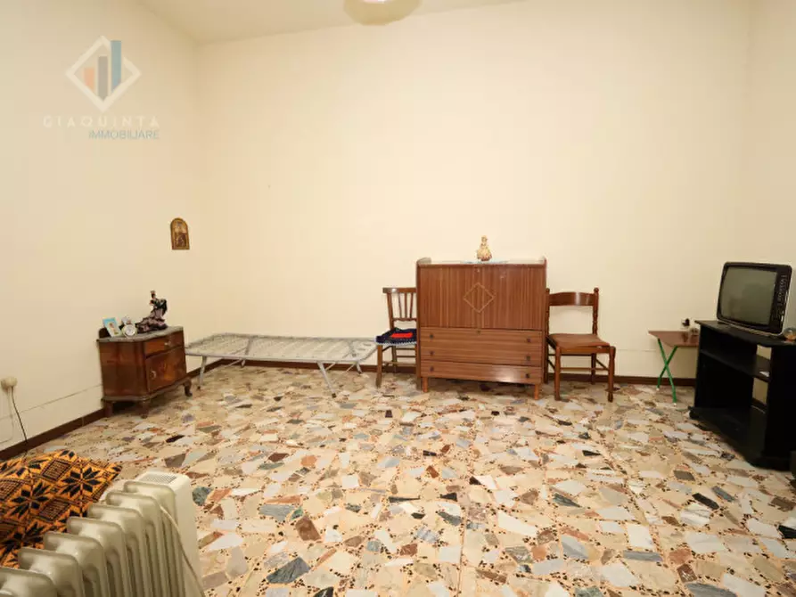Immagine 15 di Casa indipendente in vendita  in via Cesare Battisti n.82 a Palagonia