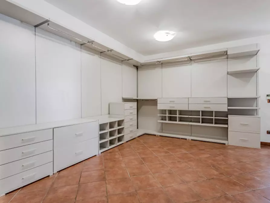 Immagine 20 di Villa in vendita  in Via di val Floriana a Roma