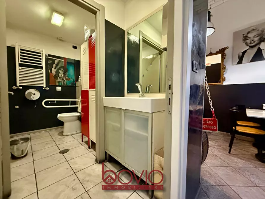 Immagine 35 di Attività commerciale in vendita  in VIA LEGNANO 6 a Torino