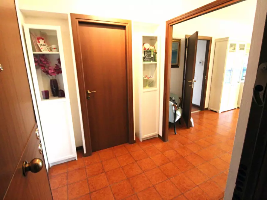 Immagine 5 di Appartamento in vendita  in Largo Salvatore Zappalà a Roma