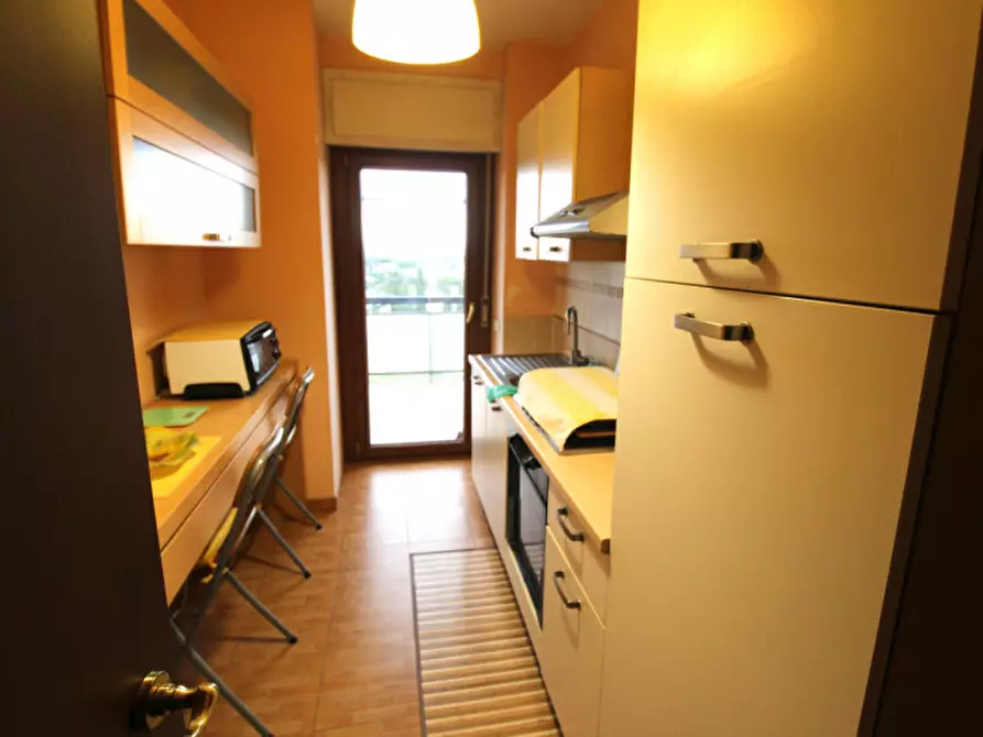 Immagine 7 di Appartamento in vendita  in Largo Salvatore Zappalà a Roma