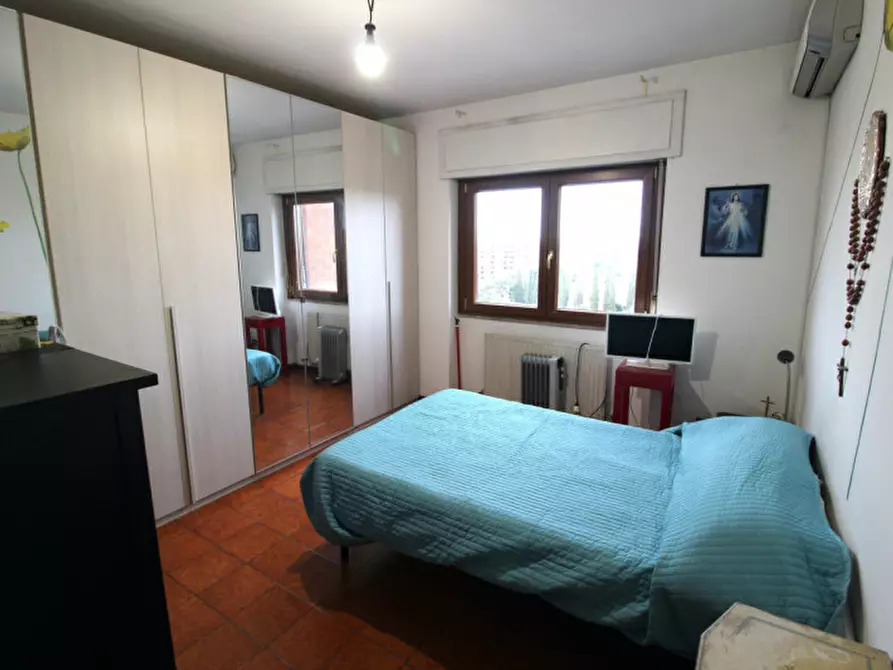 Immagine 11 di Appartamento in vendita  in Largo Salvatore Zappalà a Roma