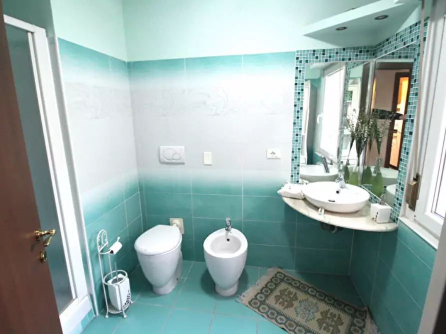 Immagine 13 di Appartamento in vendita  in Largo Salvatore Zappalà a Roma