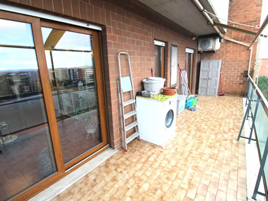 Immagine 16 di Appartamento in vendita  in Largo Salvatore Zappalà a Roma