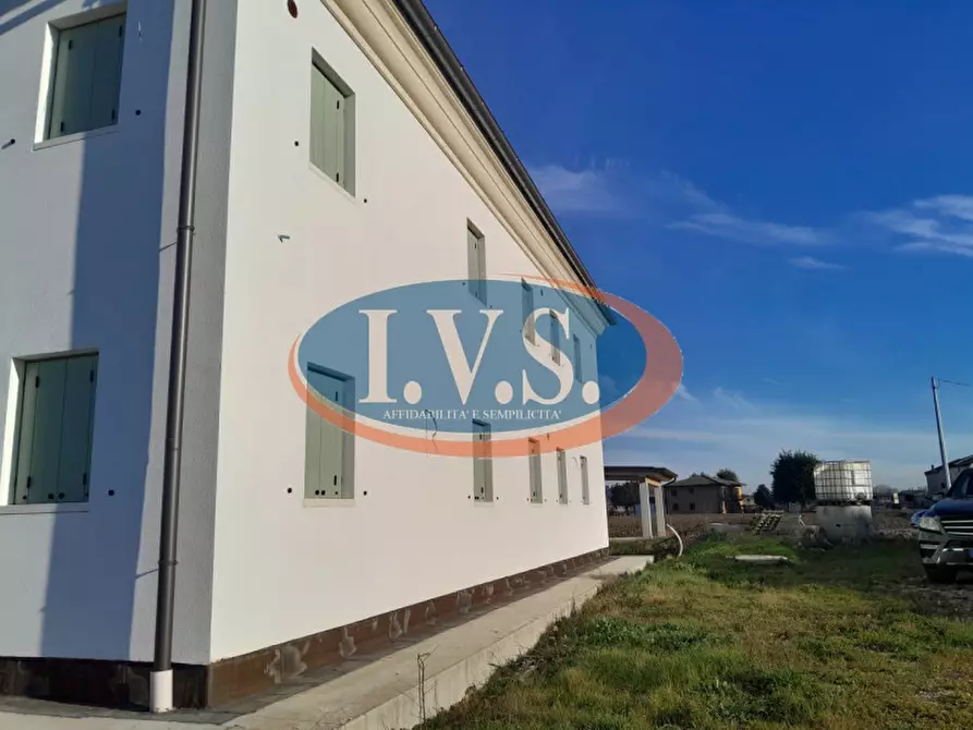 Immagine 39 di Casa bifamiliare in vendita  in Via Fedele Lampertico a Montegaldella