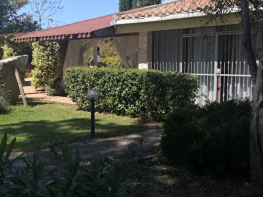 Immagine 9 di Villa in vendita  a Quartu Sant'elena