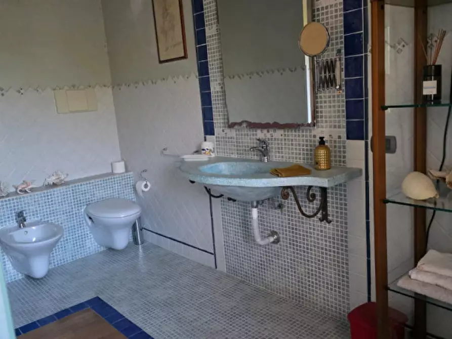 Immagine 63 di Villa in vendita  a Quartu Sant'elena