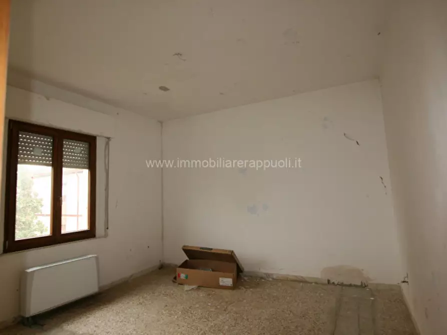 Immagine 1 di Villetta a schiera in vendita  a Torrita Di Siena