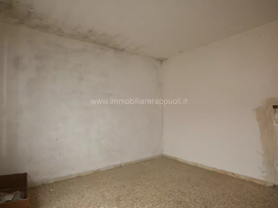 Immagine 5 di Villetta a schiera in vendita  a Torrita Di Siena