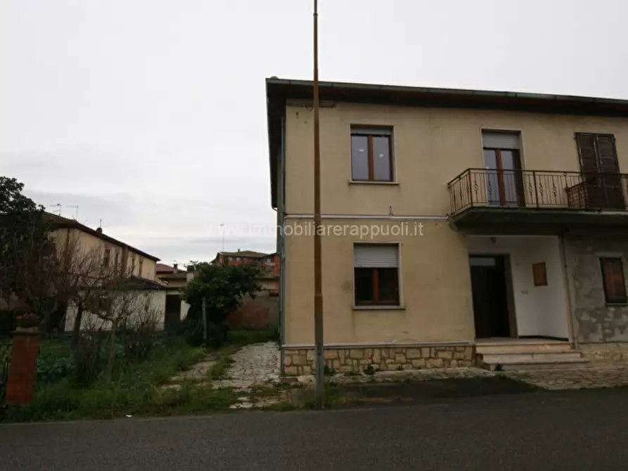 Immagine 24 di Villetta a schiera in vendita  a Torrita Di Siena