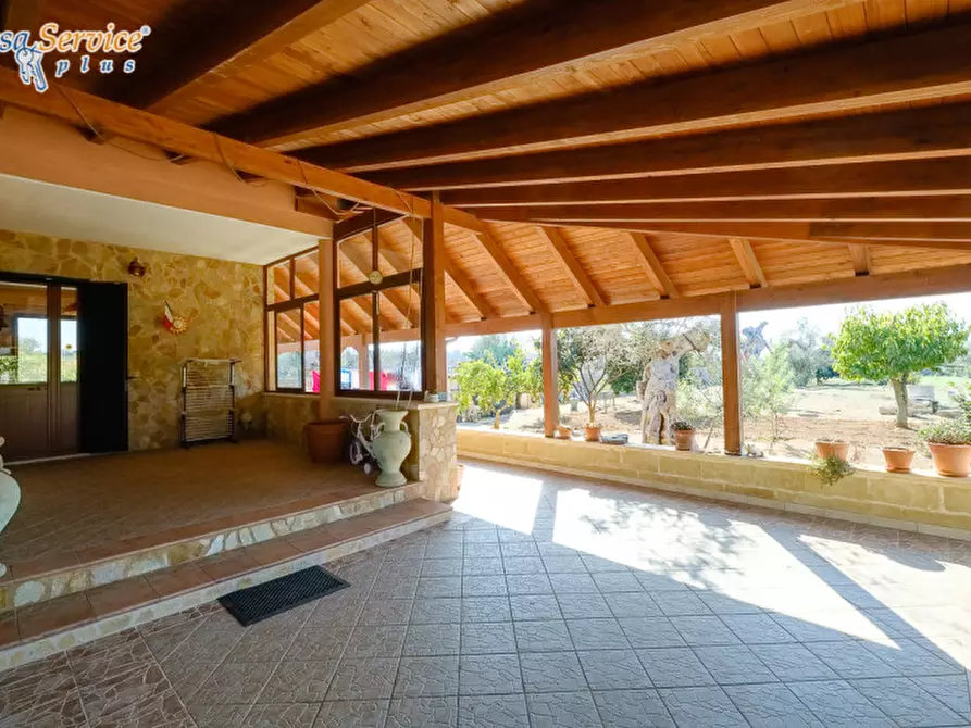 Immagine 15 di Villa in vendita  in Via Gallipoli a Sannicola