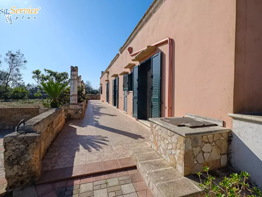 Immagine 21 di Villa in vendita  in Via Gallipoli a Sannicola