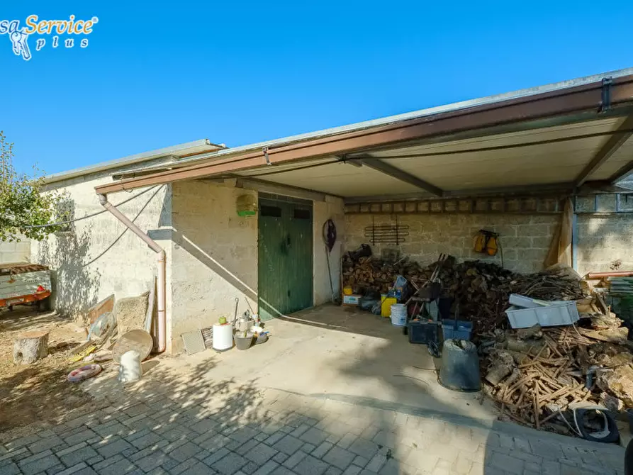 Immagine 23 di Villa in vendita  in Via Gallipoli a Sannicola