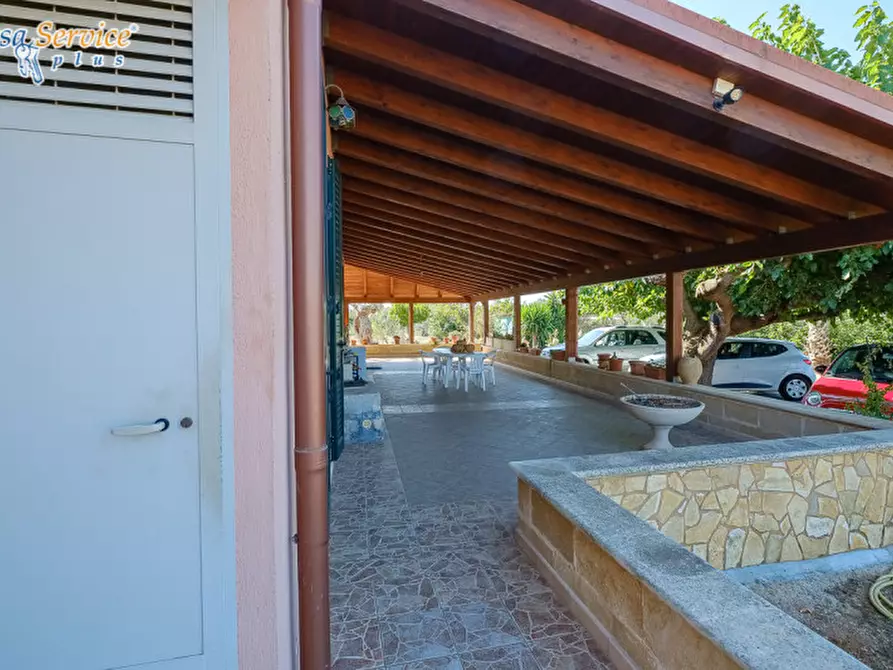 Immagine 27 di Villa in vendita  in Via Gallipoli a Sannicola